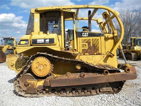 Dozers/tracks Caterpillar D6R