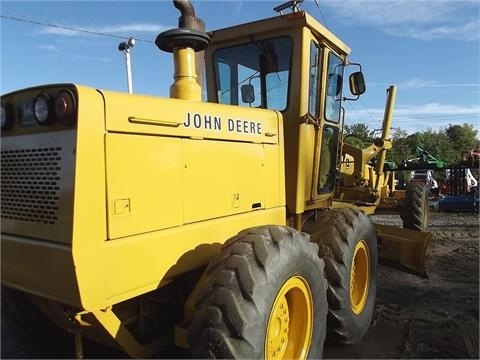 Motoconformadoras Deere 770A