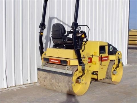 Compactadora Vibratoria Dynapac CC142