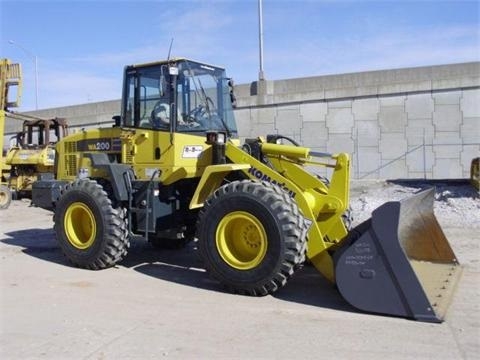 Cargadoras Sobre Ruedas Komatsu WA200