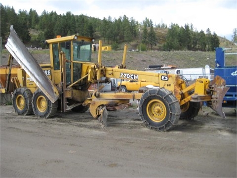 Motoconformadoras Deere 770CH