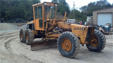 Motoconformadoras Deere 570A  de segunda mano en venta Ref.: 1369854489758767 No. 2