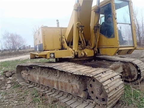 Excavadoras Hidraulicas Caterpillar 235  de segunda mano en venta Ref.: 1371692293885096 No. 3
