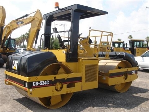 Compactadora Vibratoria Caterpillar CB-534C