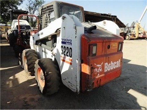 Minicargadores Bobcat S220