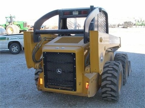 Minicargadores Deere 328  en optimas condiciones Ref.: 1373729487475062 No. 2