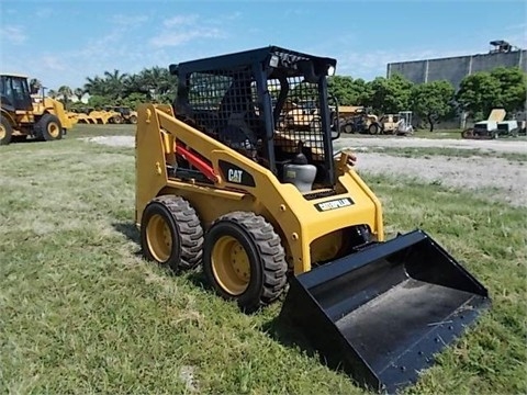 Minicargadores Caterpillar 226B