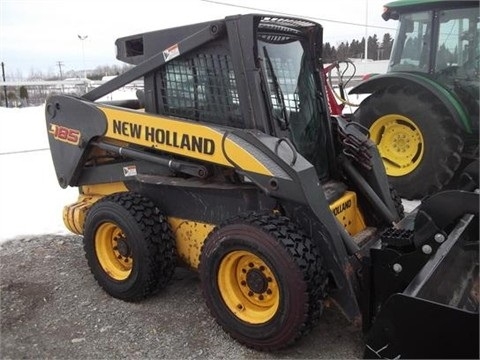 Minicargadores New Holland L185