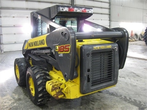 Minicargadores New Holland L185