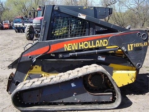 Minicargadores New Holland L185  de segunda mano Ref.: 1375556891264277 No. 4