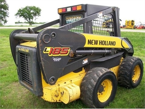 Minicargadores New Holland L185  usada Ref.: 1375624617260558 No. 2