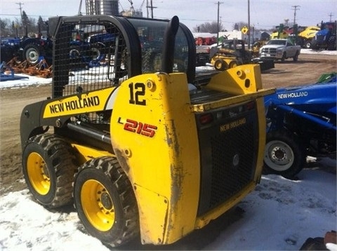 Minicargadores New Holland L215