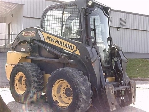 Minicargadores New Holland L220  de segunda mano Ref.: 1375886207723572 No. 2