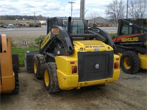 Minicargadores New Holland L225