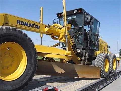 Motoconformadoras Komatsu GD655