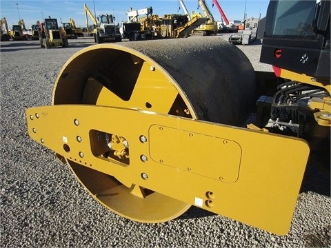 Compactadora Vibratoria Caterpillar CS56