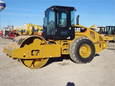 Compactadora Vibratoria Caterpillar CS56  usada Ref.: 1379949463346256 No. 3