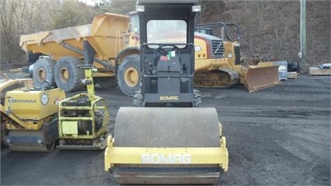 Compactadora Vibratoria Bomag BW124D