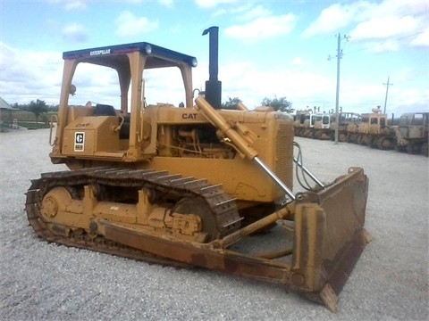 Tractores Sobre Orugas Caterpillar D6D