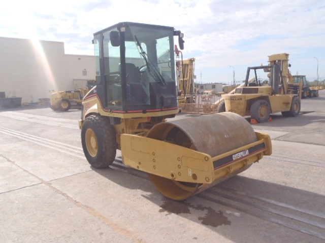 Compactadora Vibratoria Caterpillar CS-433E