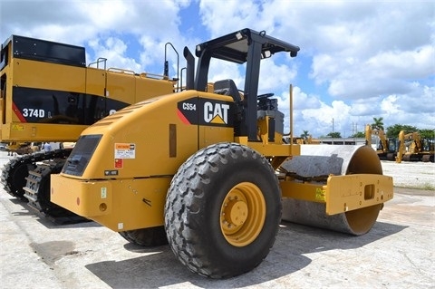 Compactadora Vibratoria Caterpillar CS54