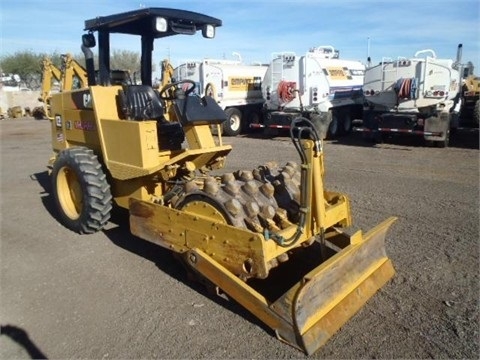 Compactadora Vibratoria Caterpillar CP-323C