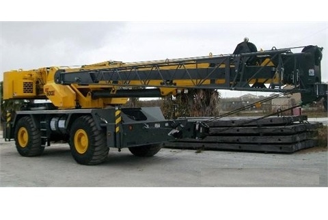 Gruas Grove RT600E