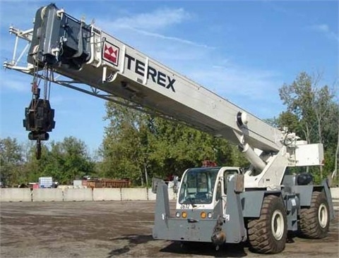 Gruas Terex CD225