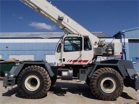 TEREX RT335 en buenas condiciones Ref.: 1390939709530889 No. 4