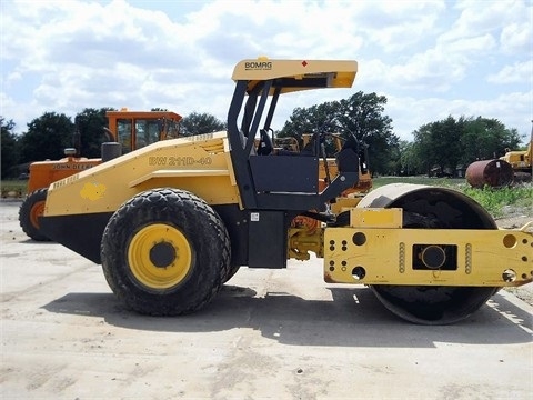  Bomag BW211D-40 importada de segunda mano Ref.: 1391026180456322 No. 2