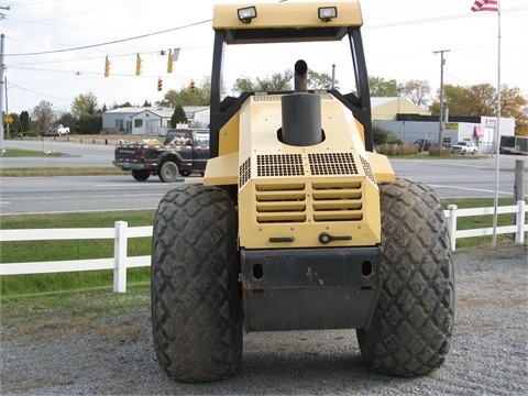 Compactadora Vibratoria Bomag BW211D