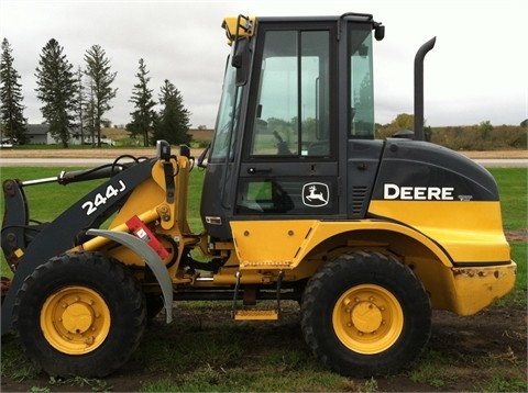 Cargadoras Sobre Ruedas Deere 244J