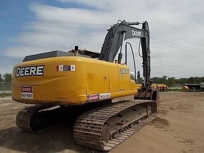  Deere 240D seminueva en perfecto estado Ref.: 1391816688448860 No. 4