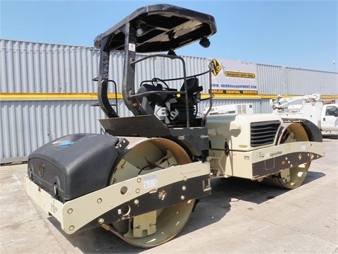 Compactadora Vibratoria Ingersoll-rand DD118HF