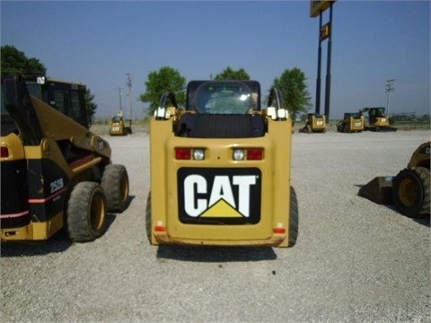 Caterpillar 246 C en venta, usada Ref.: 1394126793519499 No. 2