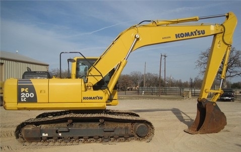  Komatsu PC200 en venta, usada Ref.: 1394811943817641 No. 2