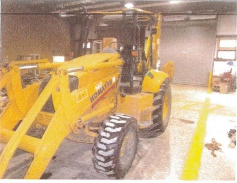 KOMATSU WB140 de bajo costo Ref.: 1394830150475172 No. 2