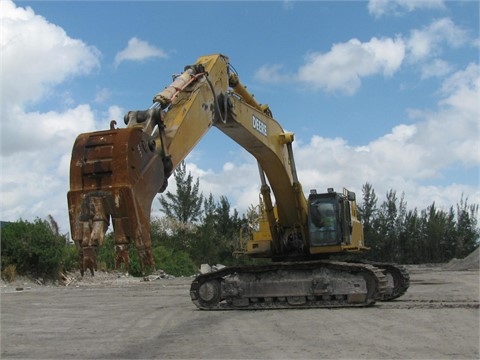  DEERE 800C de segunda mano en venta Ref.: 1395443002245066 No. 3