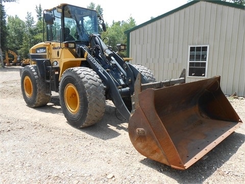 Cargadoras Sobre Ruedas Komatsu WA200