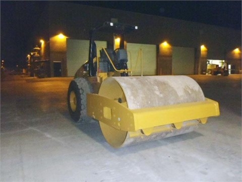 Compactadora Vibratoria Caterpillar CS56