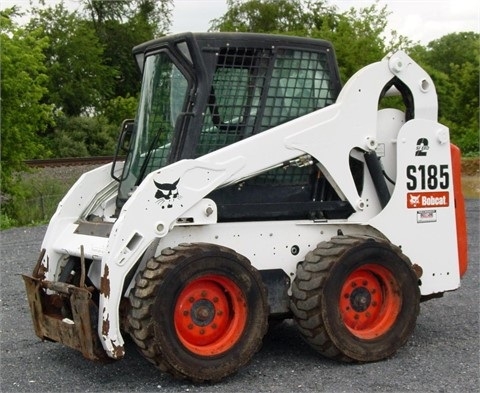 Minicargadores Bobcat S185