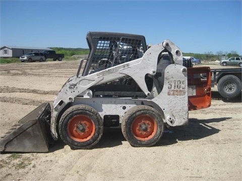 Minicargadores Bobcat S185