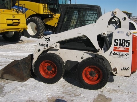 Minicargadores Bobcat S185