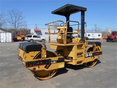 Compactadora Vibratoria Caterpillar CB-434