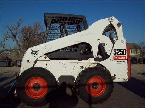 Minicargadores Bobcat S250