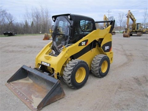 Minicargadores Caterpillar 262C