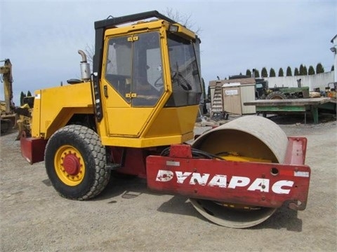 Compactadora Vibratoria Dynapac CA151