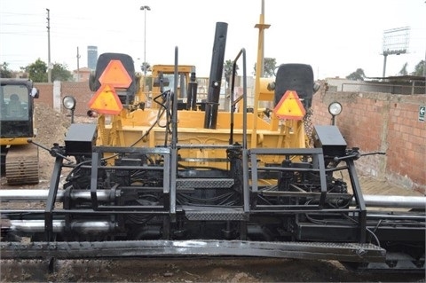 Pavimentadoras Caterpillar AP-1000