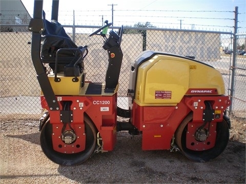 Compactadora Vibratoria Dynapac CC1200