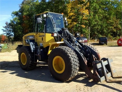 Cargadoras Sobre Ruedas Komatsu WA200